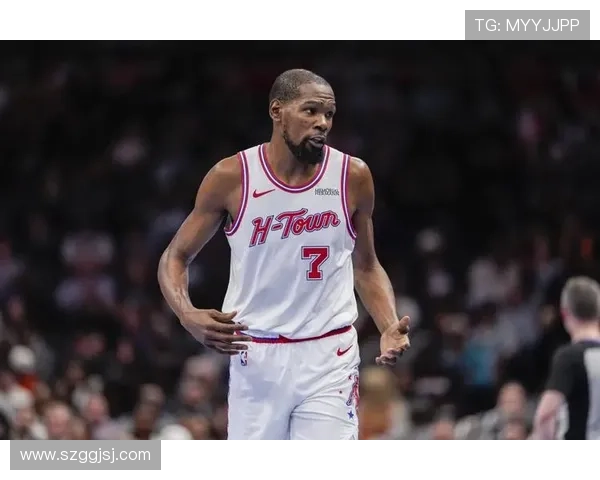 杜兰特坦言不把今晚当宿敌